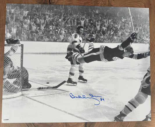 Bobby Orr Signed Bruins "The Flying Goal" 16x20 Photo (Orr)