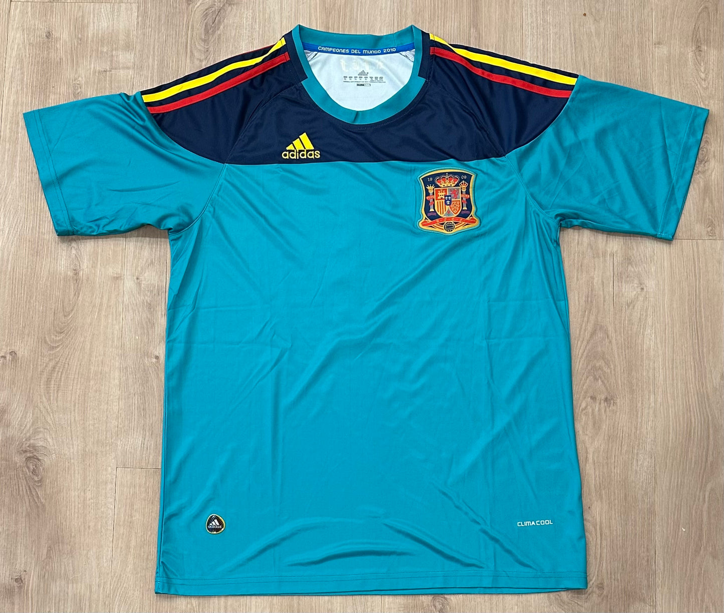 Iker Casillas Signed (Beckett) Real Madrid CF Adidas Authentic Jersey - Beckett Witnessed