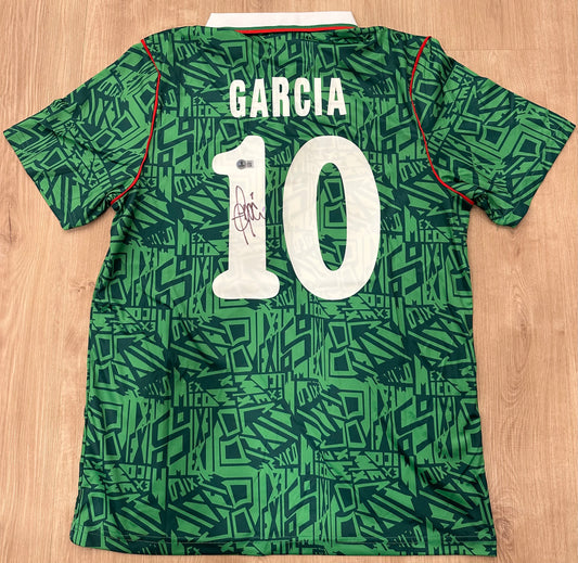 Luis Garcia Signed Jersey (Beckett) Mexican National Team