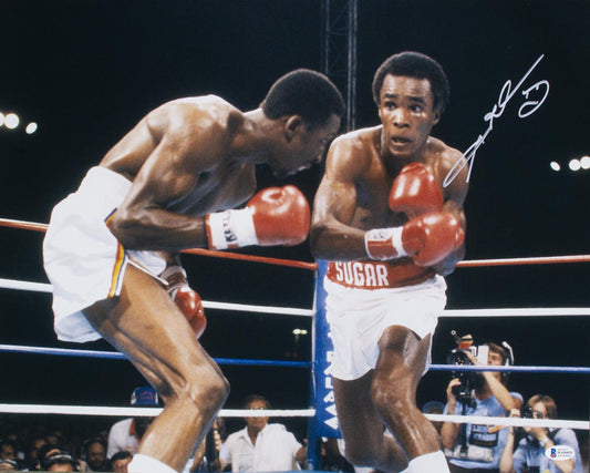 Sugar Ray Leonard Signed 16x20 Photo (Beckett) Beckett Witnessed