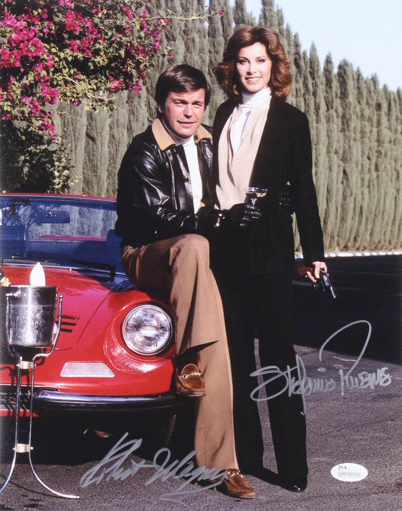 Robert Wagner & Stefanie Powers Signed (JSA) "Hart to Hart" 11x14 Photo - JSA Witnessed