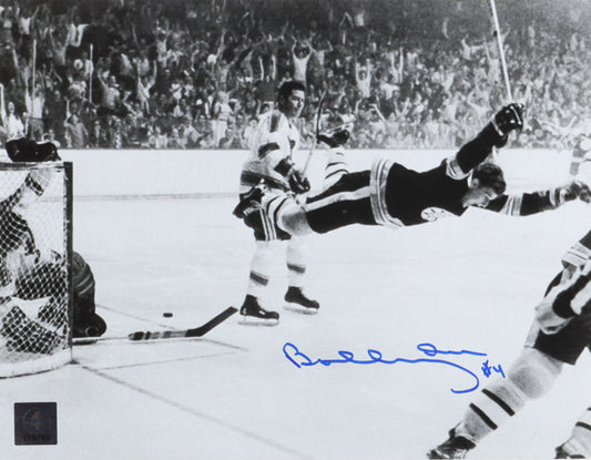 Bobby Orr Signed (Orr COA) Bruins "The Flying Goal" 8.5x11 Photo