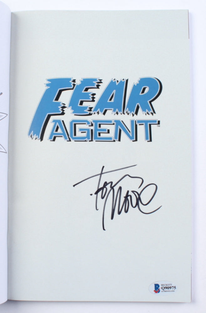 Tony Moore Signed (Beckett) 2014 "Fear Agent" Volume #2C Dark Horse Comics Trade Paperback