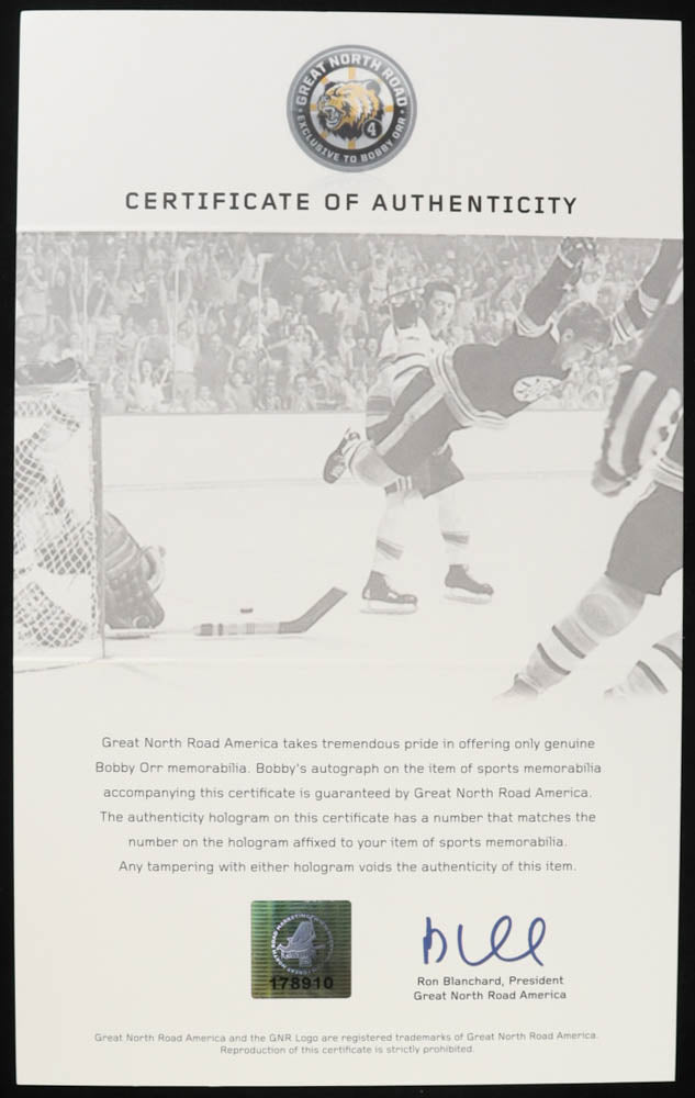 Bobby Orr Signed Bruins 11x14 Photo (Orr)