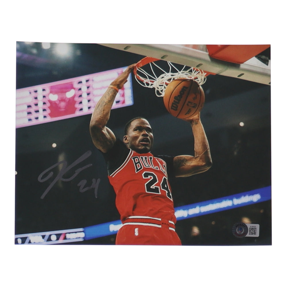 Javonte Green Signed Bulls 8x10 Photo (Beckett)