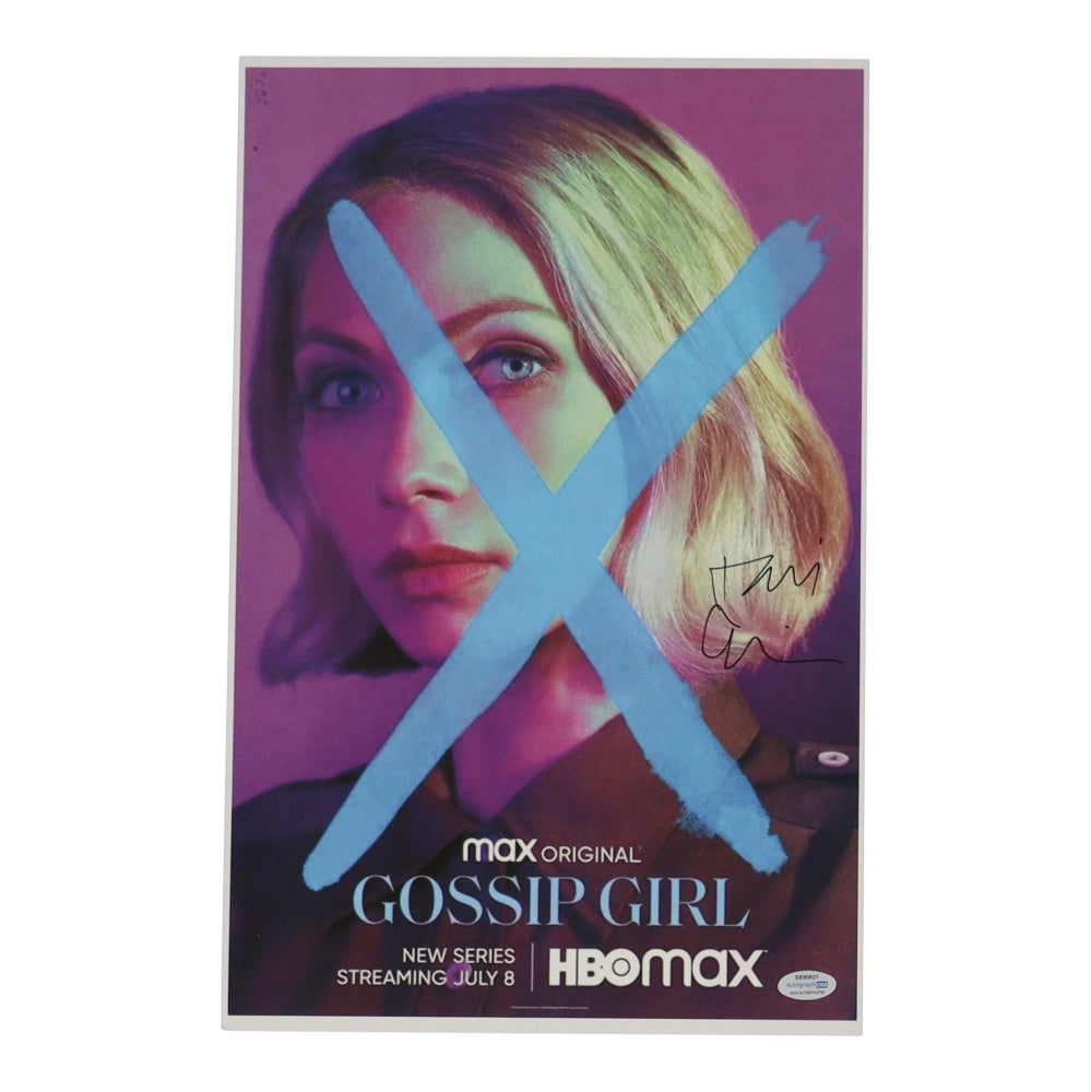 Tavi Gevinson Signed "Gossip Girl" 11x17 Photo (AutographCOA) - Kate Keller