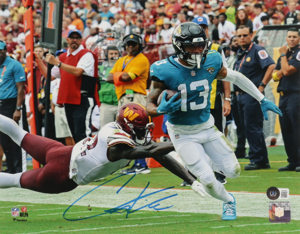 Christian Kirk Signed Jaguars 11x14 Photo (Beckett)