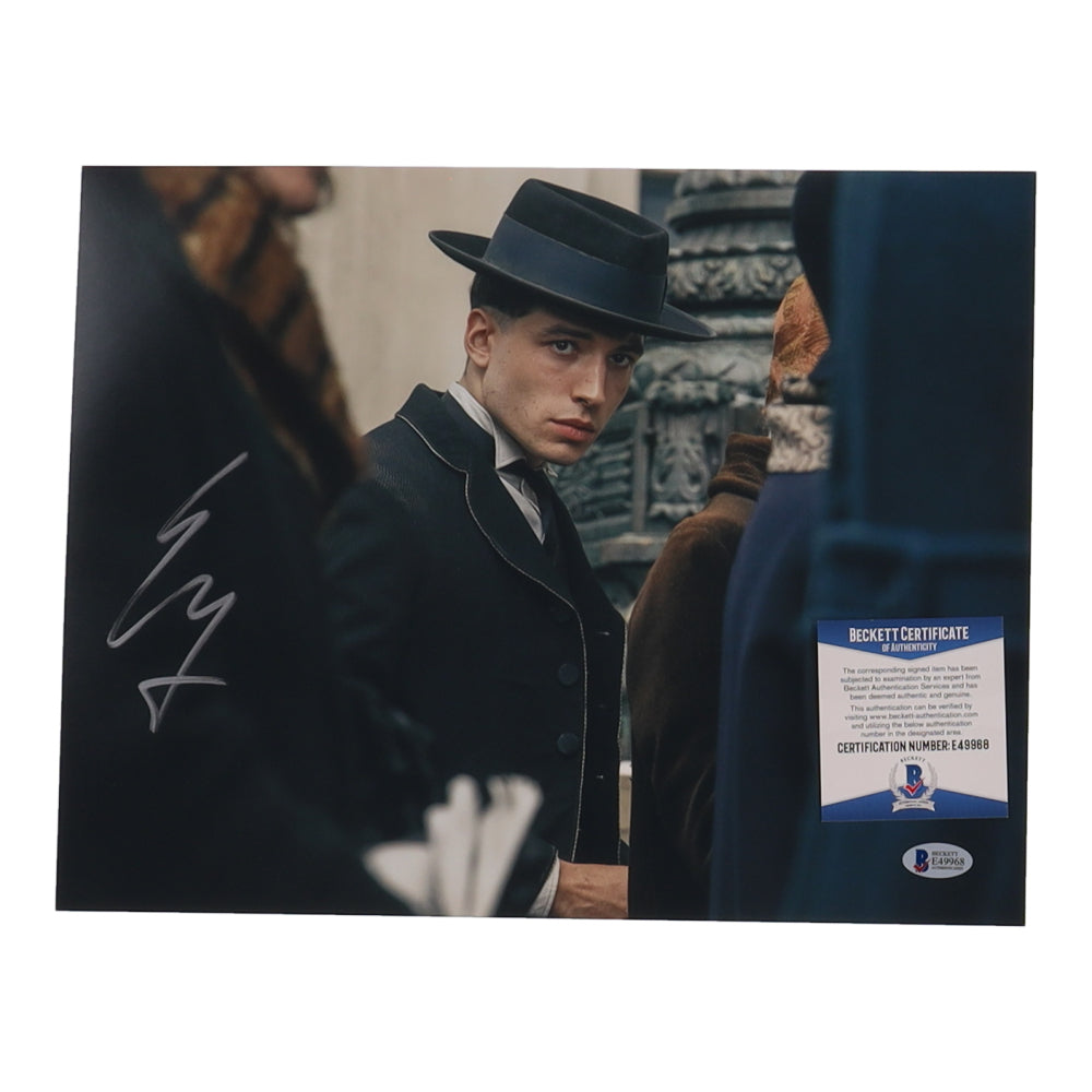 Ezra Miller Signed (Beckett) "Fantastic Beasts and Where to Find Them" 11x14 Photo