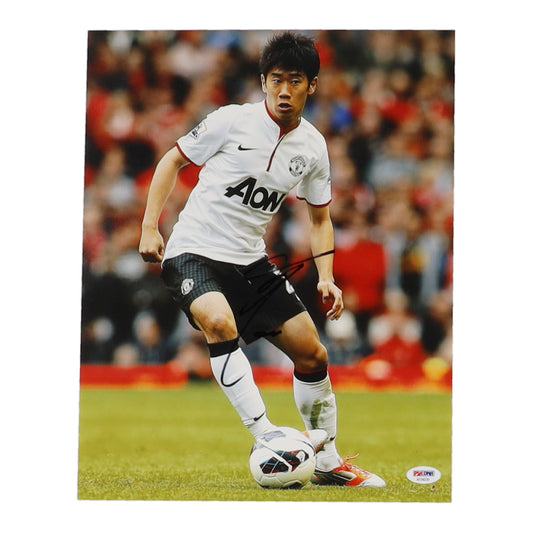 Shinji Kagawa Signed Manchester United F.C. 11x14 Photo (PSA)