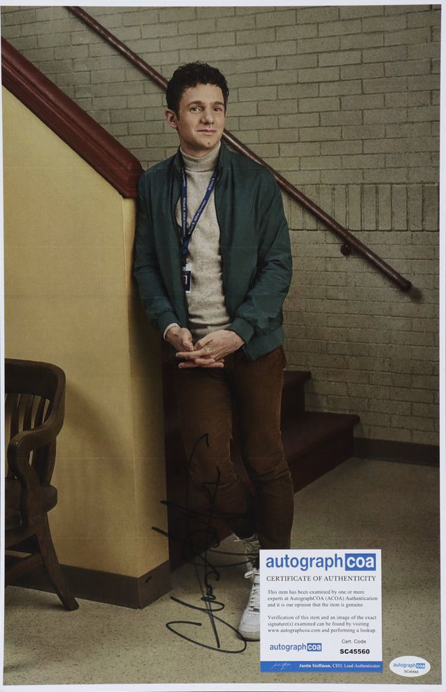 Chris Perfetti Signed "Abott Elementary" 11x17 Photo (ACOA) - Jacob Hill