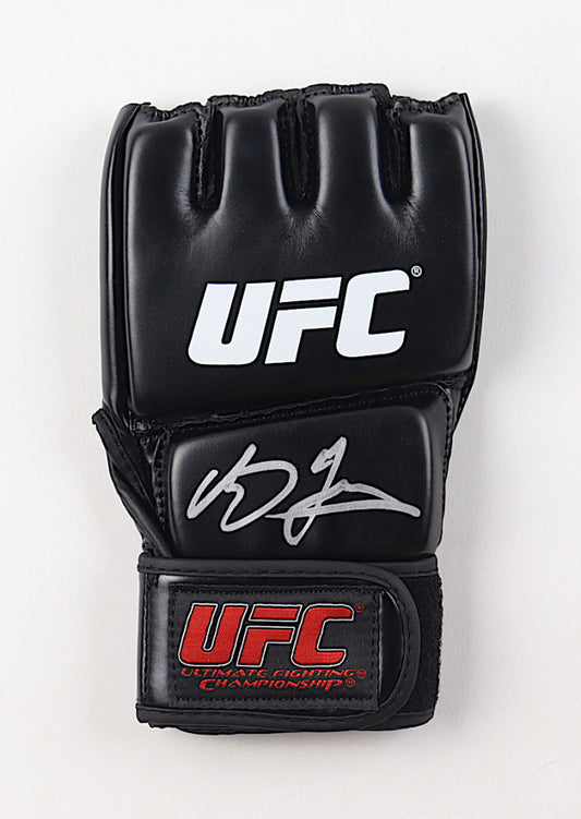 Uros Medic Signed UFC Glove (Beckett) - Beckett Witnessed