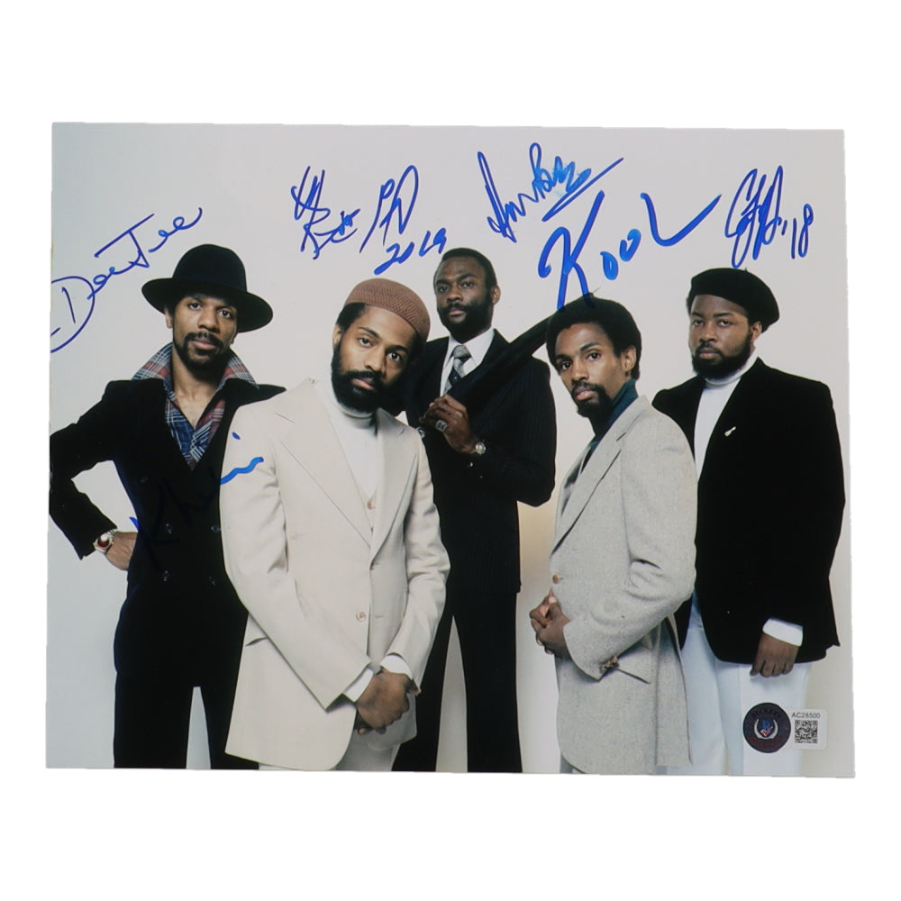 "Kool & The Gang" 8x10 Photo Band-Signed (Beckett) by (6) with Robert Bell, Dennis Thomas, Ronald Bell, Curtis Williams