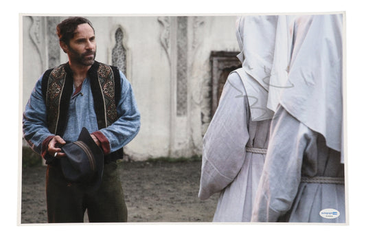 Alessandro Nivola Signed 11x17 Photo (AutographCOA)