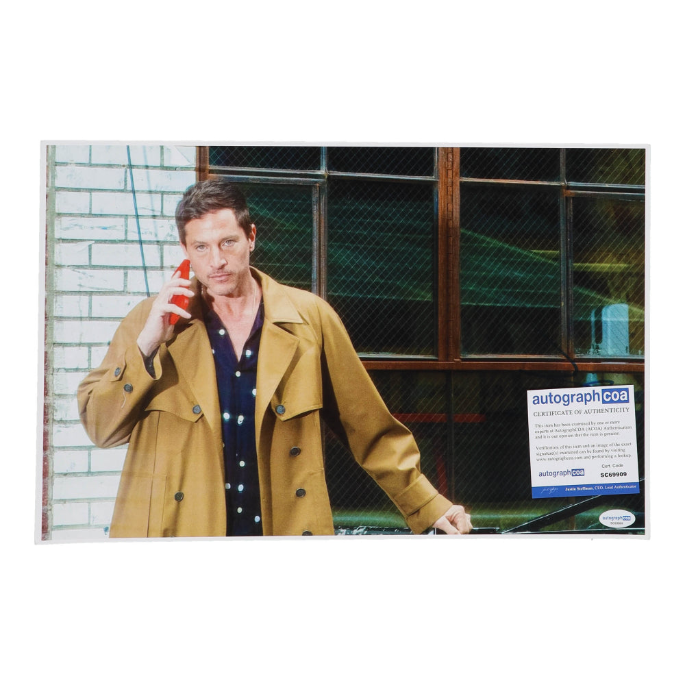 Simon Rex Signed 11x17 Photo (AutographCOA)