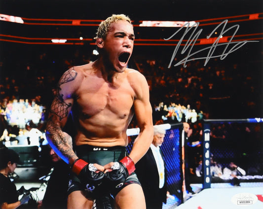 Bryan Battle Signed UFC 8x10 Photo (JSA) - JSA Witnessed