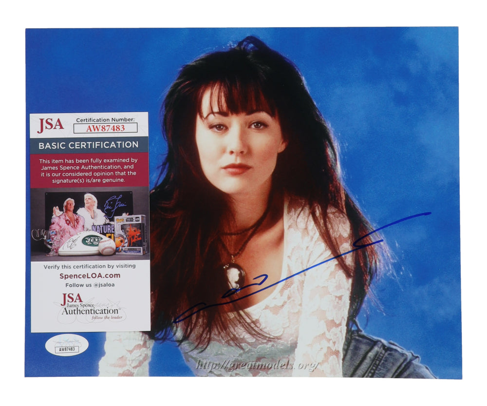 Shannen Doherty Signed 8x10 Photo (JSA)