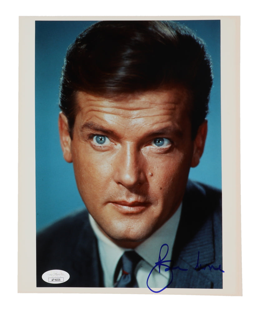 Roger Moore Signed "007" 8x10 Photo (JSA) - James Bond / 007