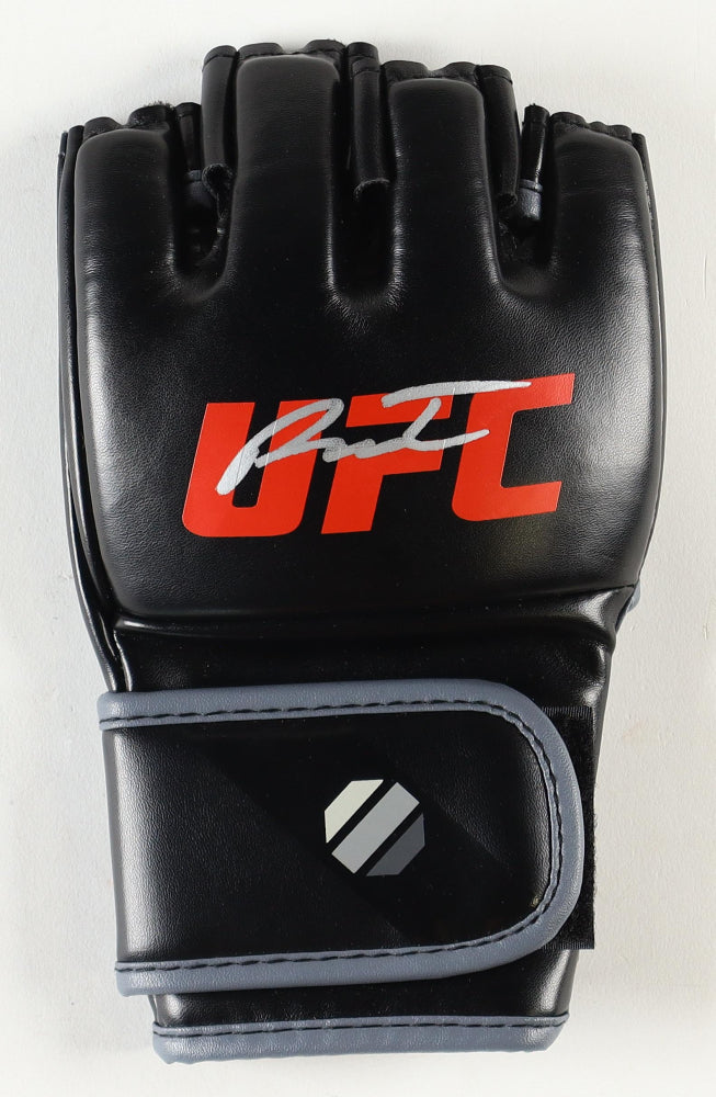 Payton Talbott Signed UFC Fight Glove (Beckett) - Beckett Witnessed