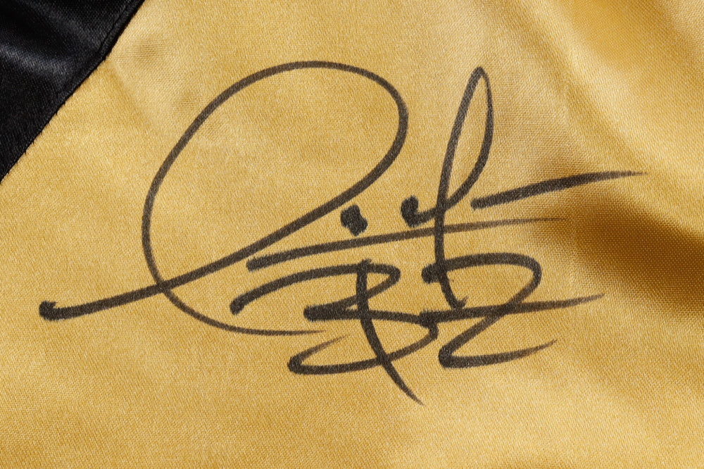 Deontay Wilder Signed (Beckett) Boxing Trunks - Beckett Witnessed