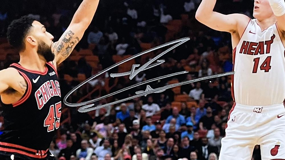 Tyler Herro Signed Heat 8x10 Photo (JSA)