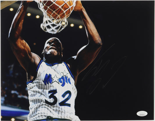 Shaquille O'Neal Signed Magic 11x14 Photo (Beckett)