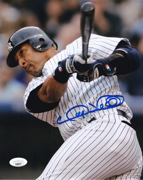 Gary Sheffield Signed Yankees 8x10 Photo (JSA COA)