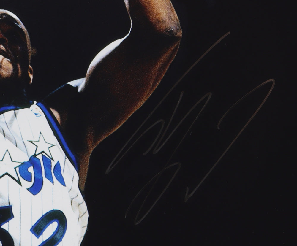 Shaquille O'Neal Signed Magic 11x14 Photo (Beckett)