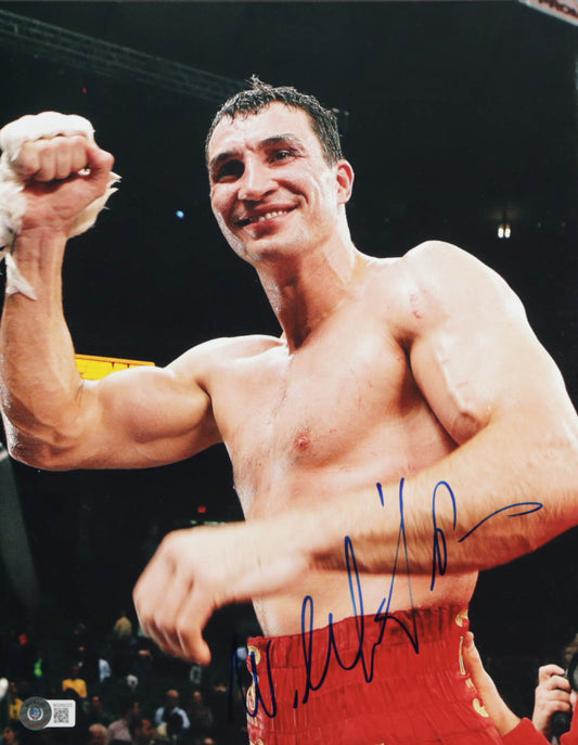 Wladimir Klitschko Signed 11x14 Photo (Beckett)