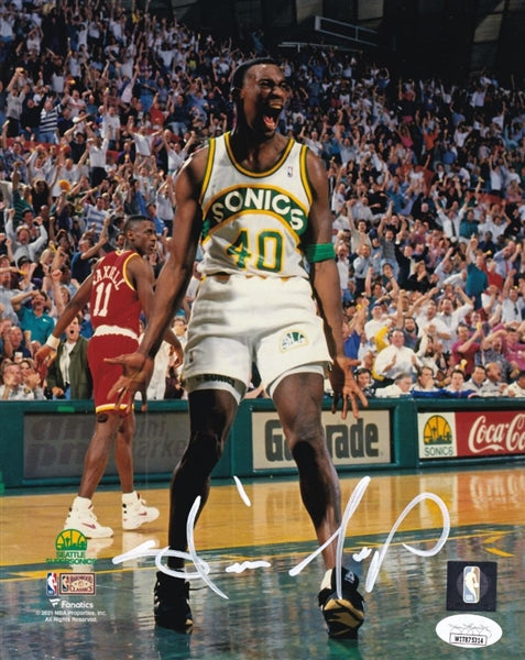 Shawn Kemp Signed Seattle Supersonics 8x10 Photo (JSA Witness COA)