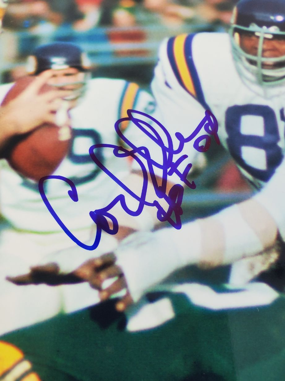Ron Yary "HOF 01" Signed Minnesota Vikings 8x10 Photo (JSA COA)