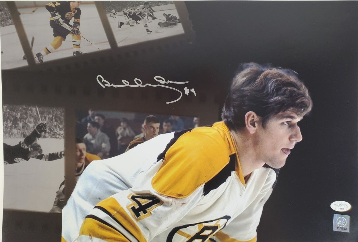 Bobby Orr Signed Boston Bruins 12x18 Photo (JSA & GNR COAs)