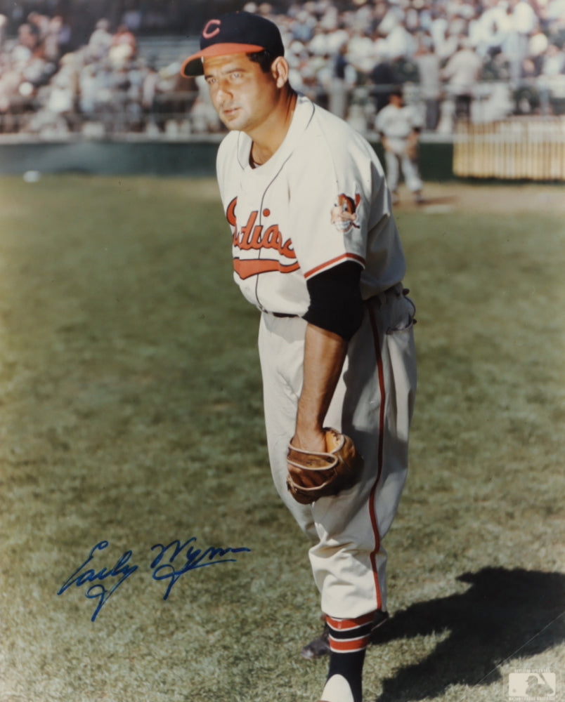 Early Wynn Signed Indians 8x10 Photo (AutographCOA)