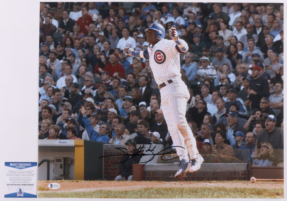 Sammy Sosa Signed Cubs 16x20 Photo (Beckett COA)