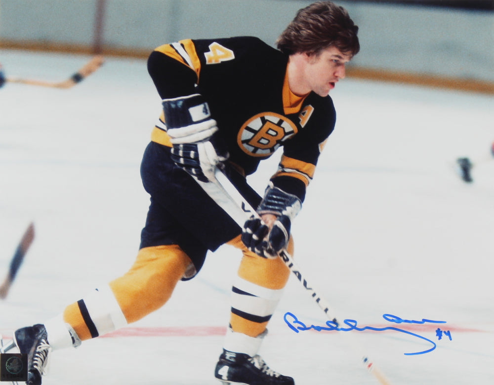 Bobby Orr Signed Bruins 11x14 Photo - Official Bobby Orr Hologram & COA