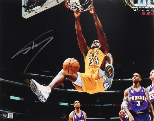 Shaquille O'Neal Signed (Beckett) Lakers 11x14 Photo - Beckett Witnessed