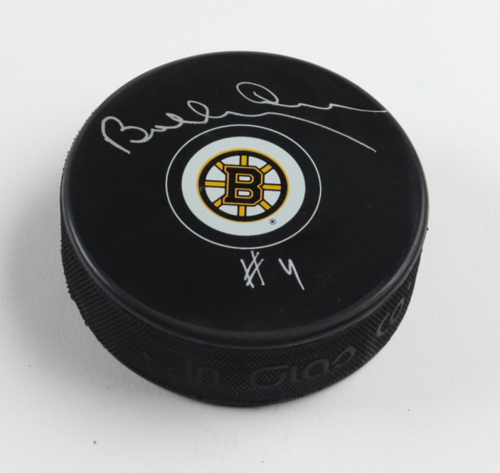 Bobby Orr Signed Bruins Logo Hockey Puck (Beckett COA)