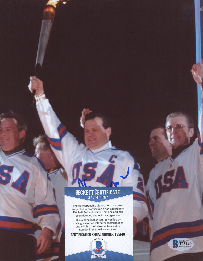 Mike Eruzione Signed Team USA 8x10 Photo (Beckett COA)