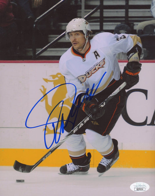 Teemu Selanne Signed Ducks 8x10 Photo (JSA COA)