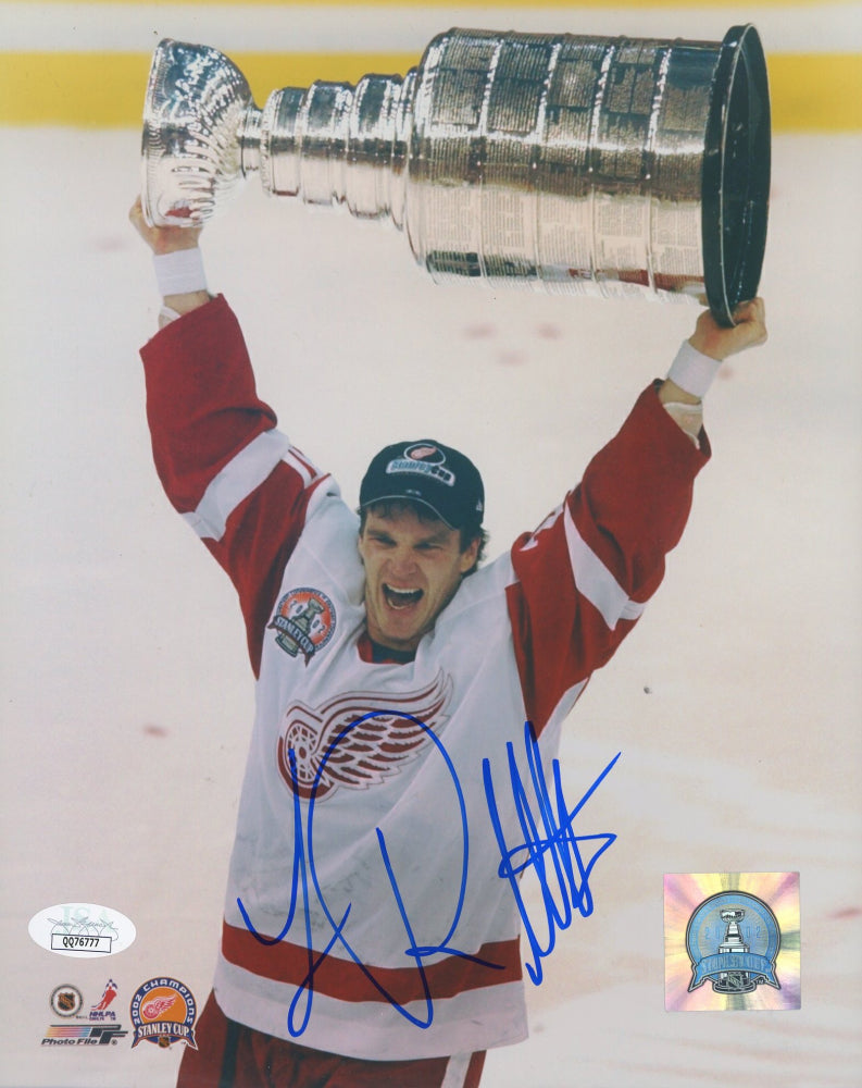 Luc Robitaille Signed Red Wings 8x10 Photo (JSA Hologram)