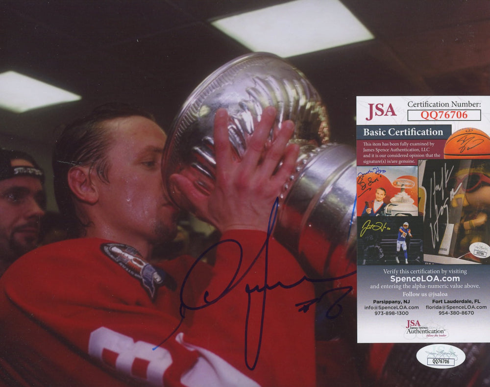 Igor Larionov Signed Red Wings 8x10 Photo (JSA COA)