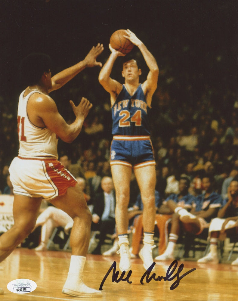 Bill Bradley Signed Knicks 8x10 Photo (JSA COA)