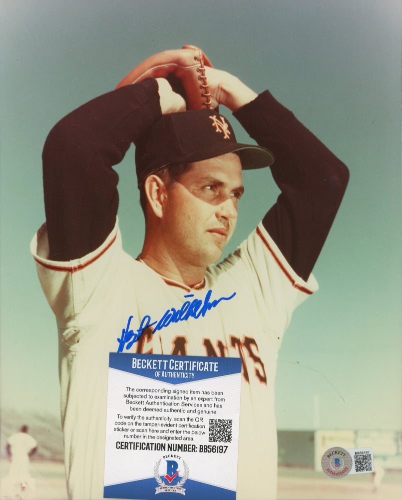 Hoyt Wilhelm Signed Giants 8x10 Photo (Beckett COA)