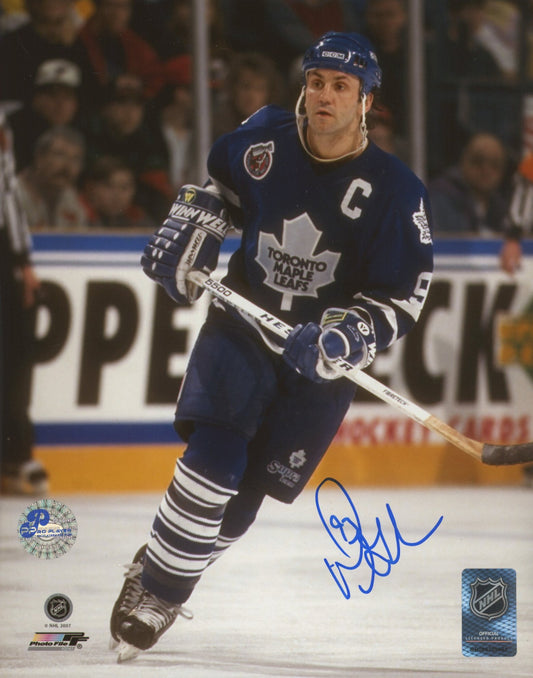 Doug Gilmour Signed Maple Leafs 8x10 Photo (Pro Player Hologram)