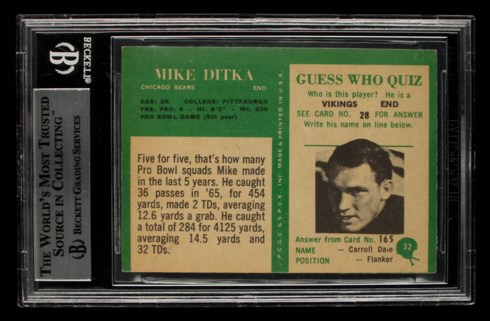 Mike Ditka Signed 1966 Philadelphia #32 (BGS)