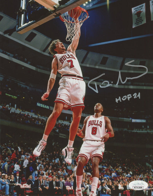 Toni Kukoc Signed Bulls 8x10 Photo Inscribed "HOF 21" (JSA COA)