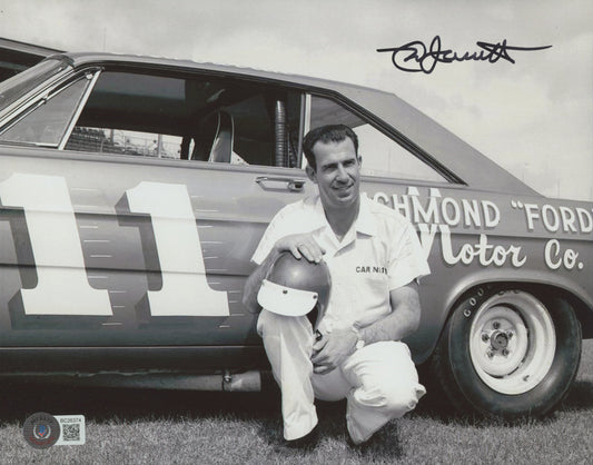 Ned Jarrett Signed NASCAR 8x10 Photo (Beckett COA)