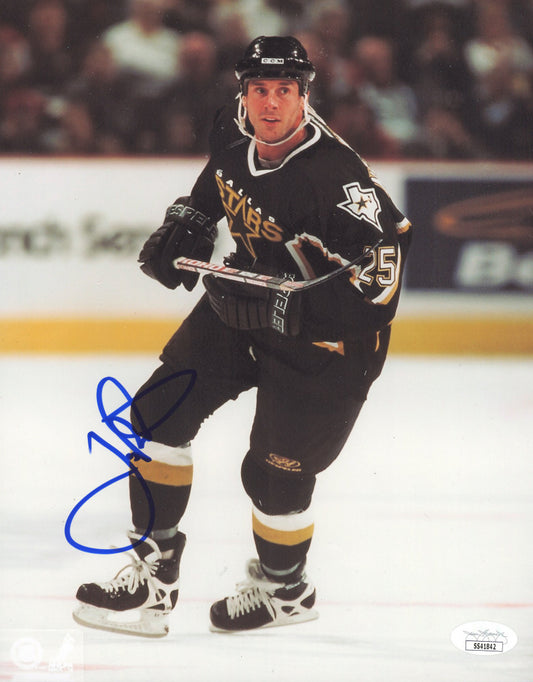 Joe Nieuwendyk Signed Stars 8x10 Photo (JSA COA)