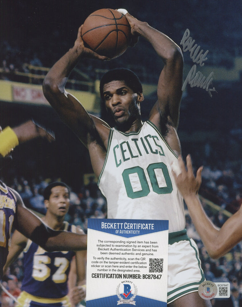 Robert Parish Signed Celtics 8x10 Photo (Beckett)