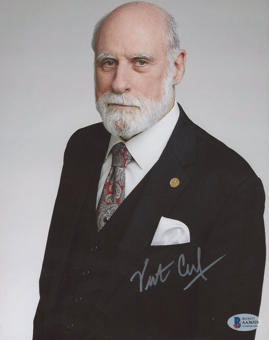 Vinton Cerf Signed 8x10 Photo (Beckett) - Creator of the internet