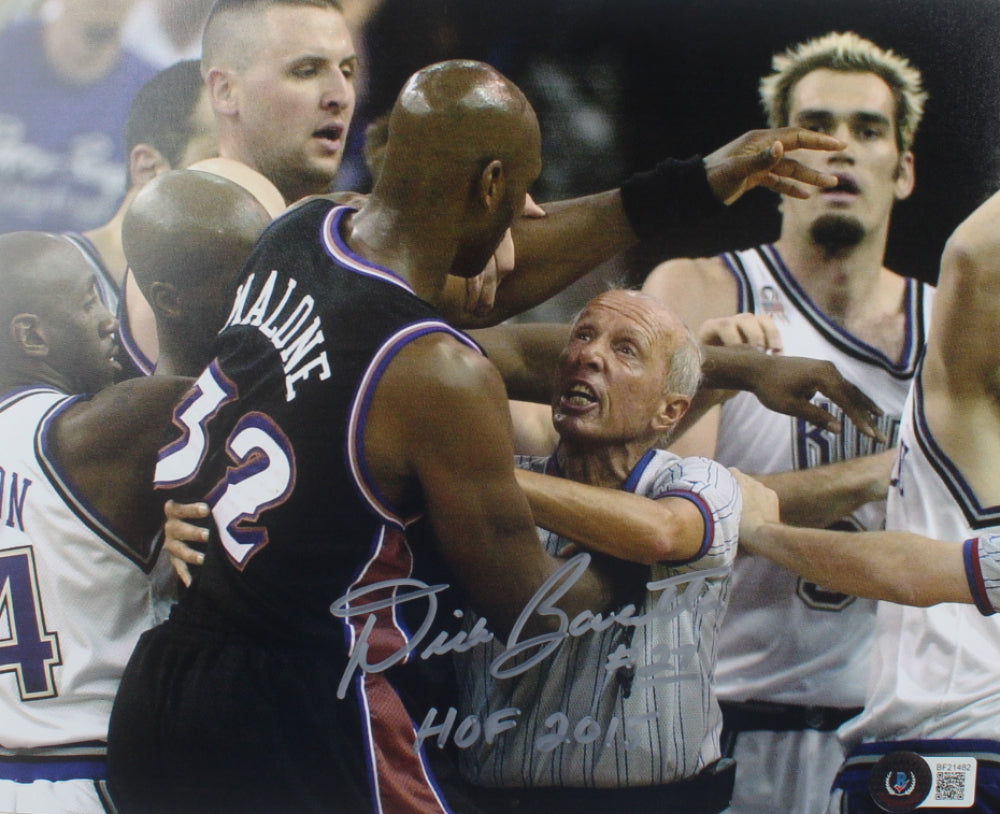 Dick Bavetta Signed 8x10 Photo Inscribed "HOF 2015" (Beckett) - NBA Referee